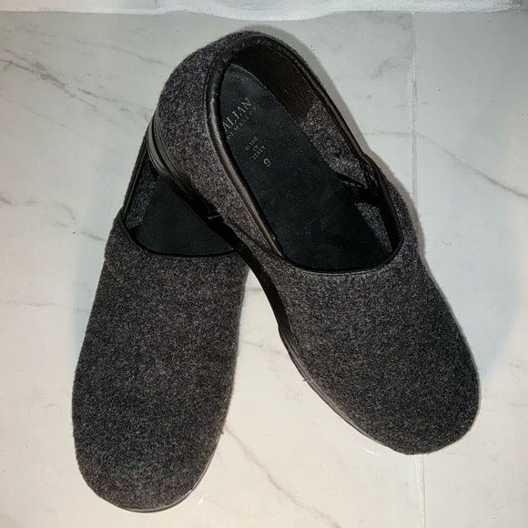 Italian Shoemakers Gray Felt Clogs Slip On Comfort Wedge Mules Women’s 9 Italy - Picture 1 of 8